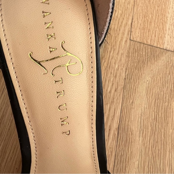 Georgeous Cheetah Print Faux Fur Heels - Picture 2 of 6